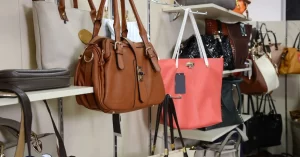 Tipos de bolsos para portátil mujer más populares