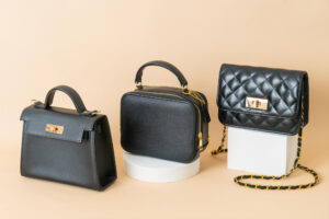 Bolsos negros pequeños